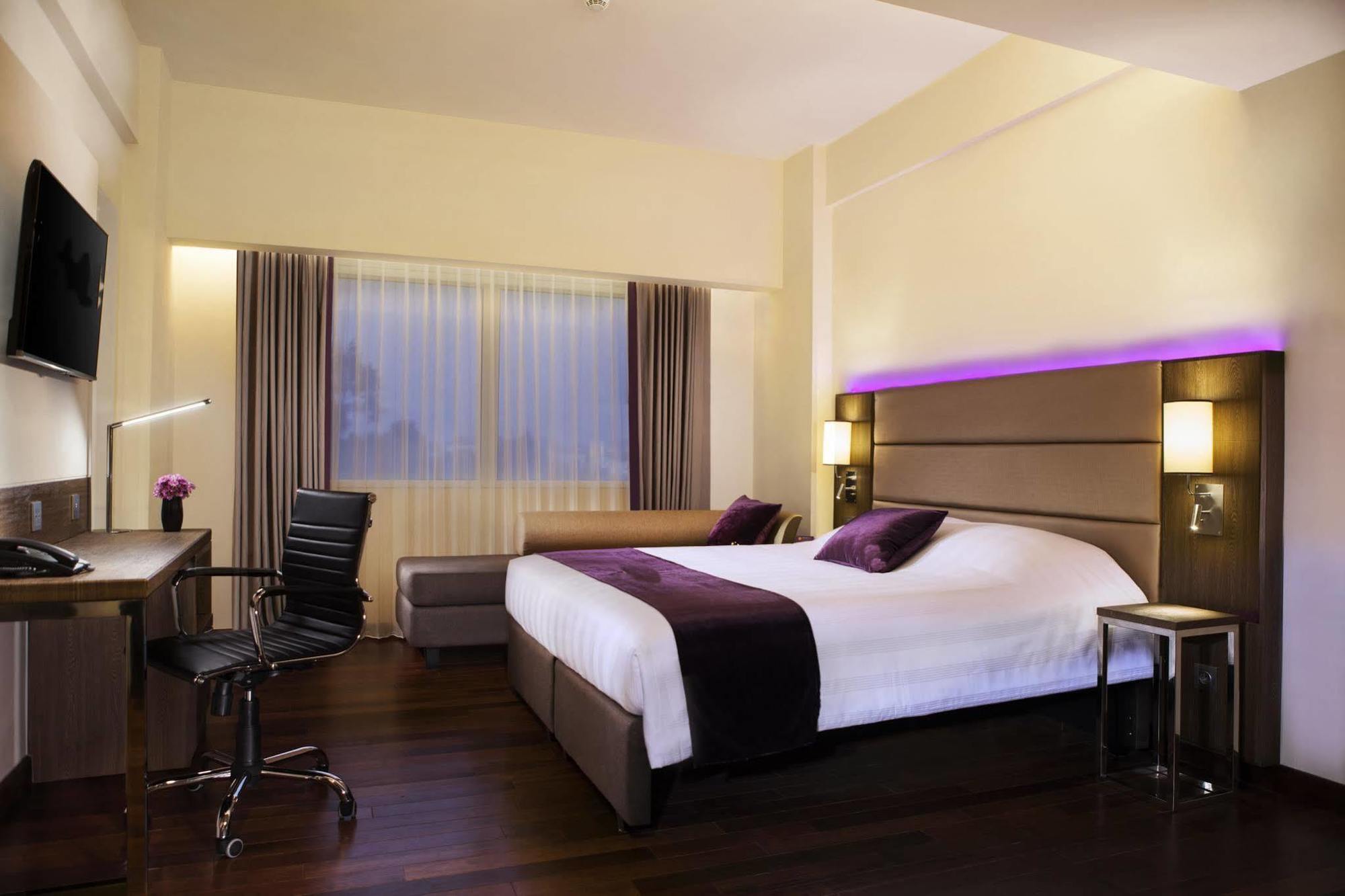 Bigland Hotel & Convention Sentul Bogor Exterior foto